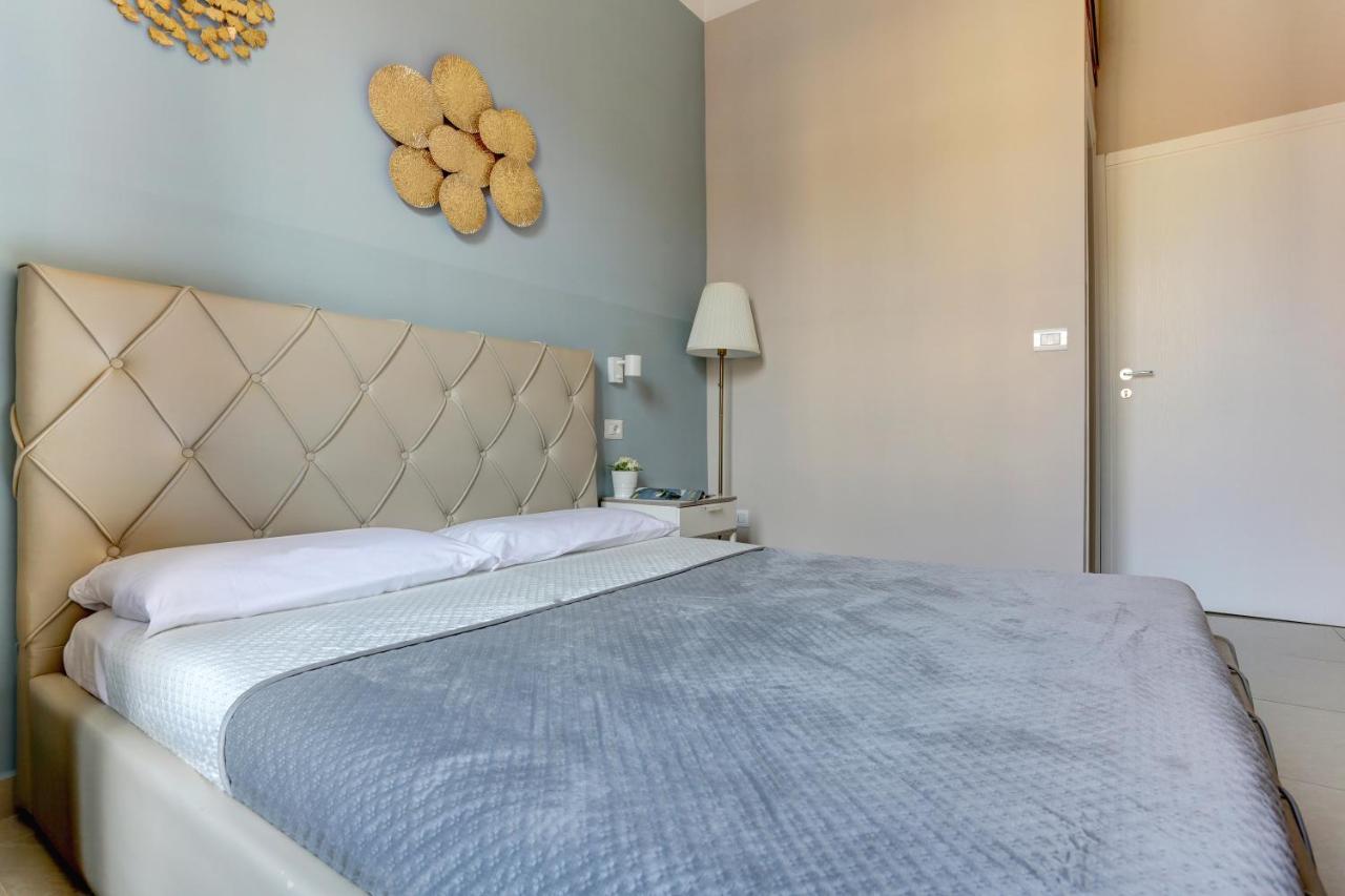 Holiday Sunny Roma B&B Екстер'єр фото