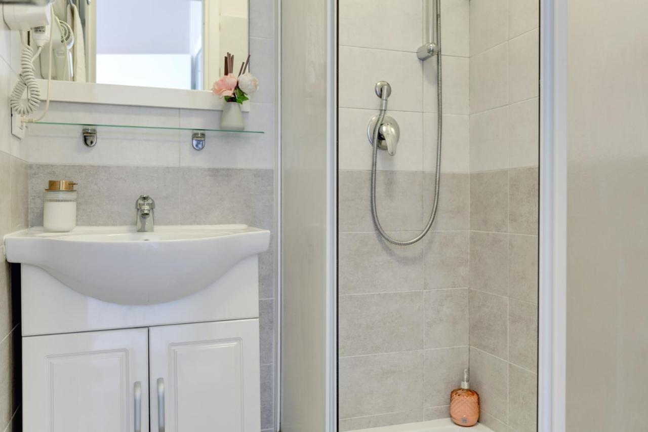Holiday Sunny Roma B&B Екстер'єр фото